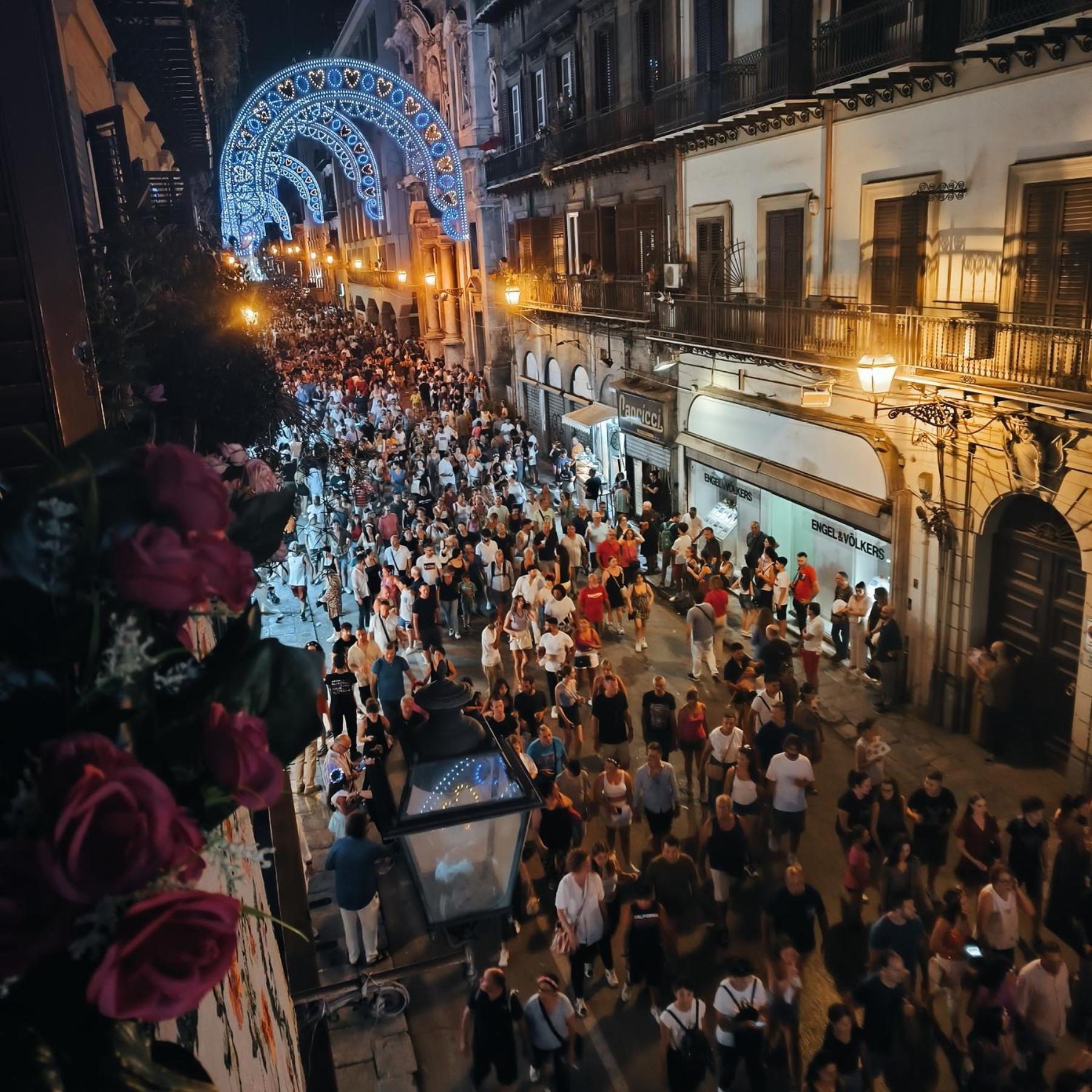 B&B Vittorio Emanuele Palermo Bagian luar foto